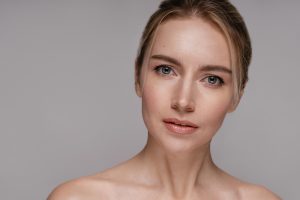 Уход за кожей зимой: 7 главных правил от экспертов премиум-косметологии